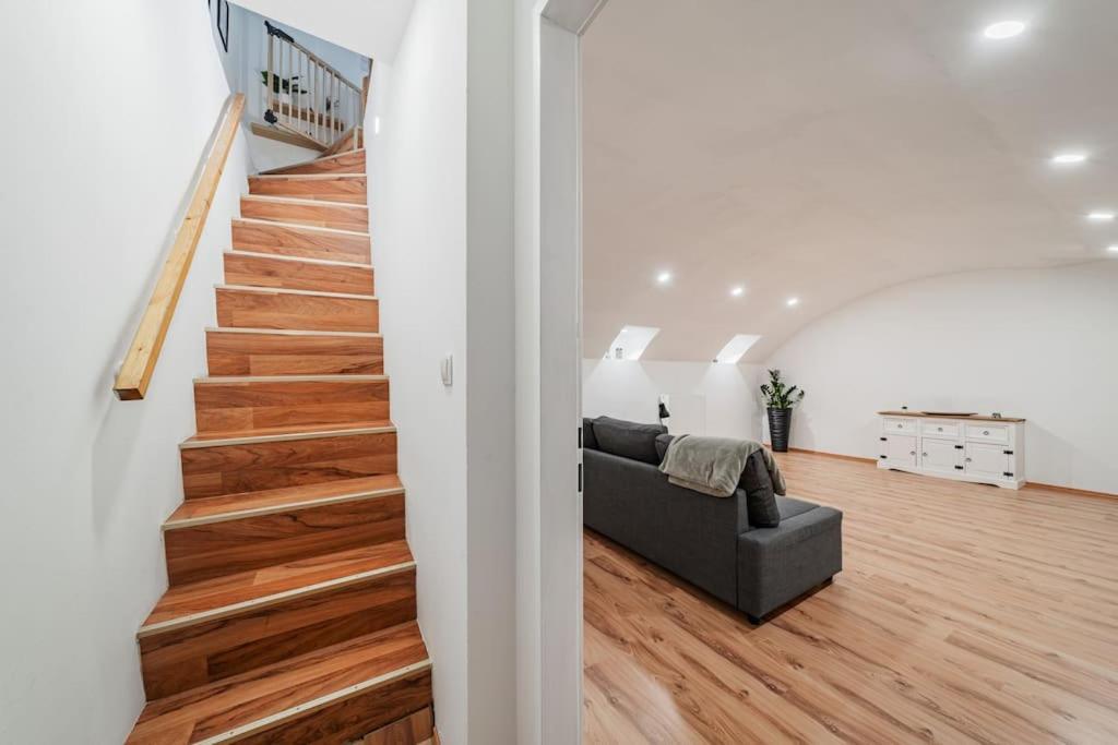 117 M² Near Nussdorferstrasse Apartment Wien Ngoại thất bức ảnh